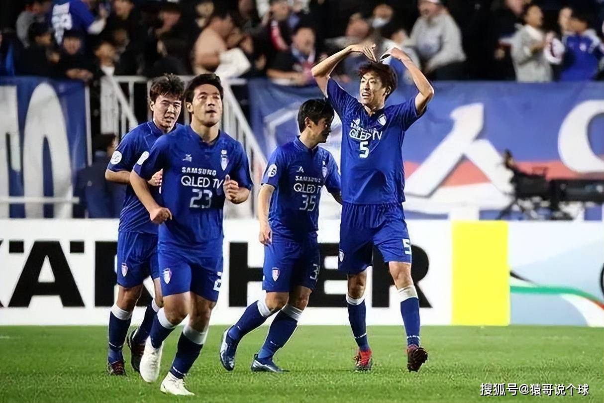 包含首尔FC球员集训日常互动，备战下一轮比赛的词条