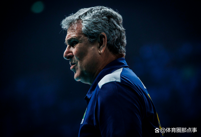 关于法国劲旅遭遇两连败，卫冕梦碎！的信息