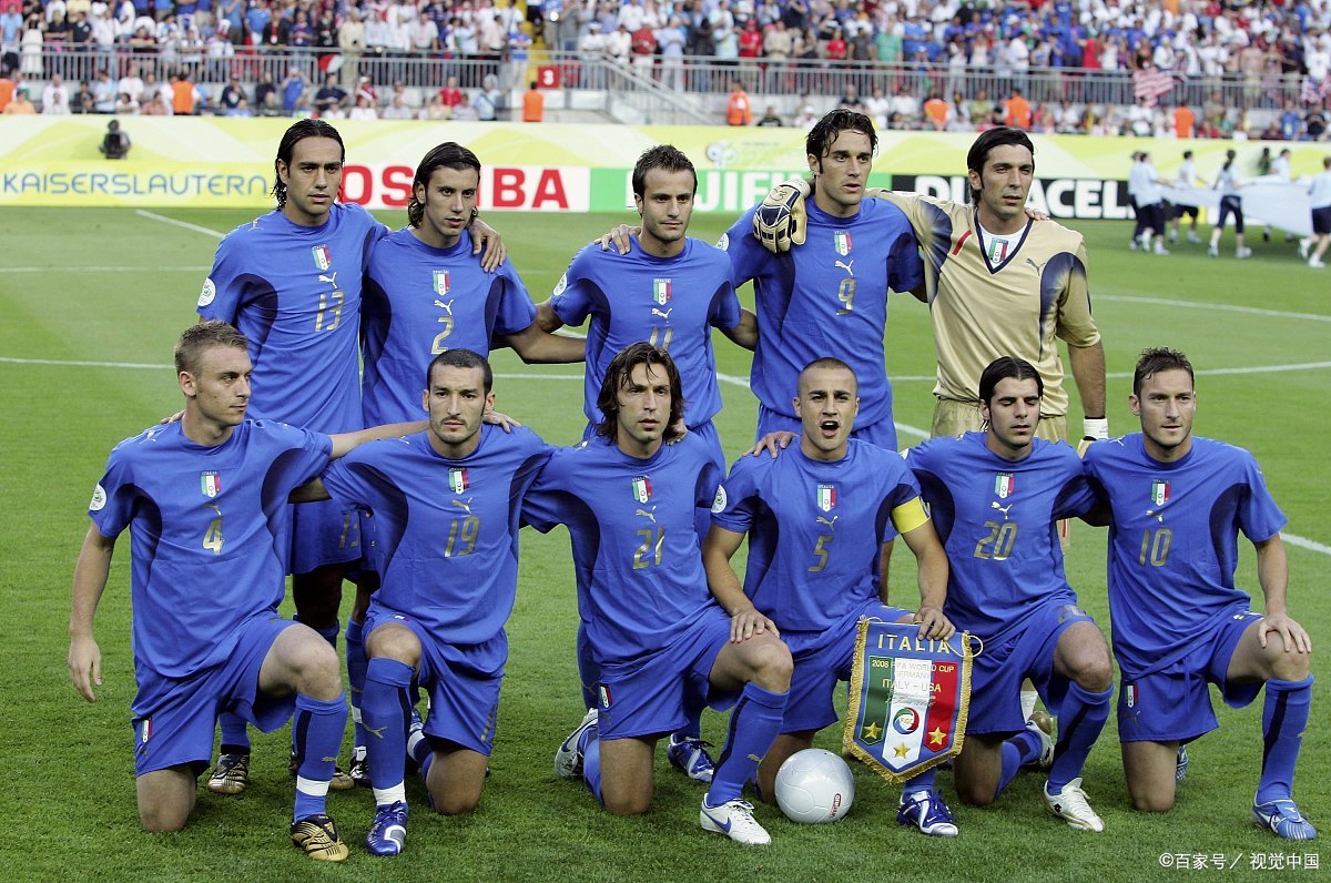 精彩纷呈场面，球员们拼尽全力谋得胜利