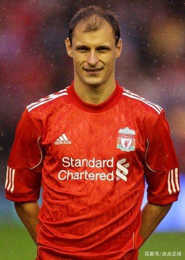 包含利物浦客场大胜诺维奇，提升积分榜排名的词条