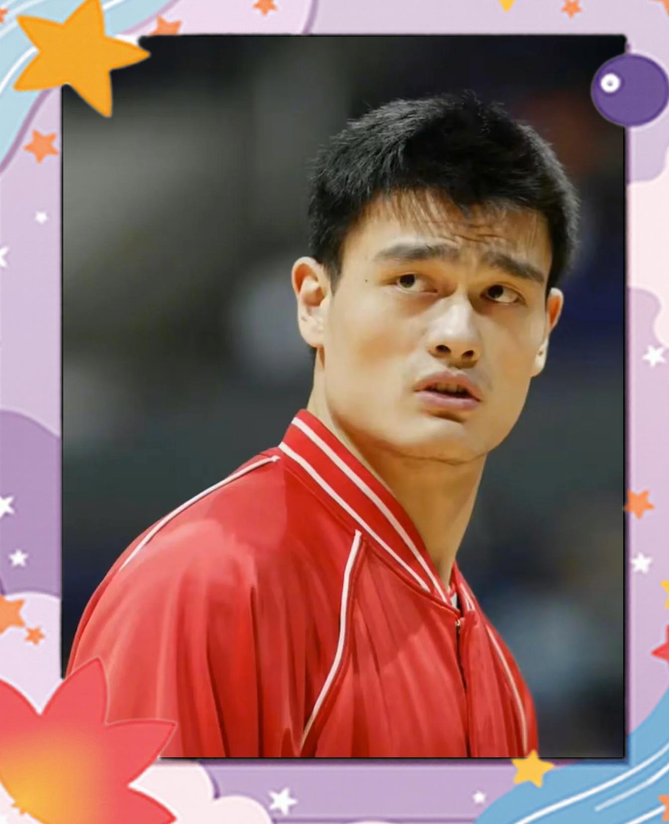 姚明受邀担任NBA中国赛专家评论员，分享职业生涯心得的简单介绍