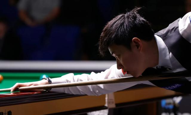 胜负悬念频繁出现，球员心理素质面临考验的简单介绍