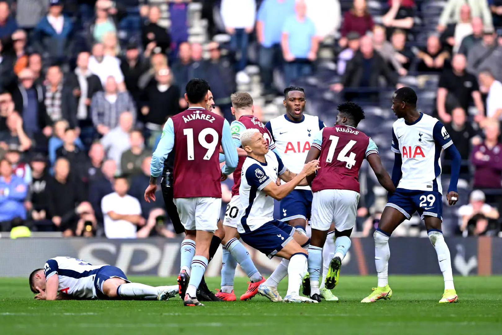 热刺挑战伯恩利──谁将占尽先机一齐并发球的简单介绍